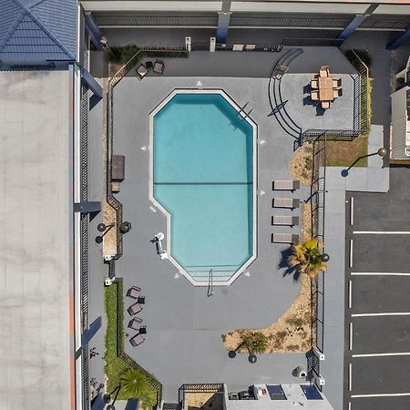 Baymont By Wyndham Orlando East Hotel Alafaya Exterior photo